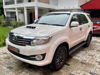 2016 Toyota Fortuner 4x2 AT
