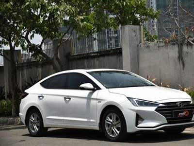 2020 Hyundai Elantra VTVT SX Option AT