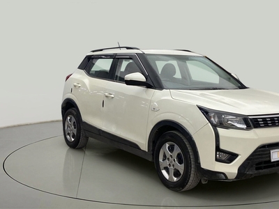 Mahindra XUV 3OO W6 1.2 PETROL