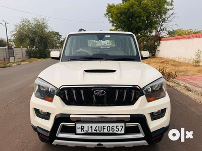 Mahindra Scorpio S10, 2014, Diesel