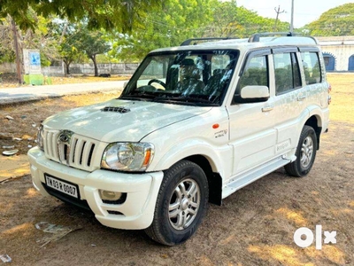 Mahindra Scorpio VLX Airbags BS III, 2012, Diesel