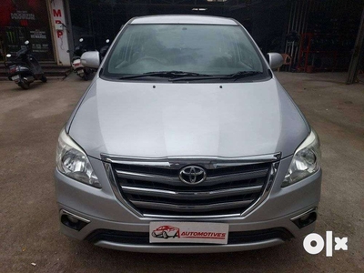 Toyota Innova 2.5 V 7 STR, 2014, Diesel