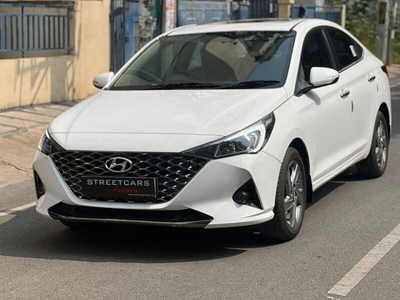 Hyundai Verna SX 1.5 MPi
