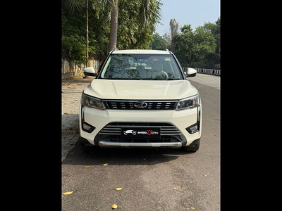 Mahindra XUV300 W8 (O) 1.5 Diesel [2020]