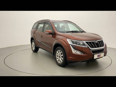 Mahindra XUV500 W9 AT