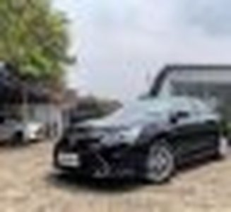 2017 Toyota Camry 2.5 V Hitam -