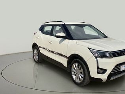 2019 Mahindra XUV300 W8 BSIV