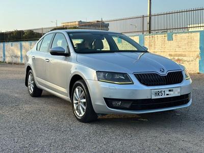 Used 2014 Skoda Octavia [2013-2015] Ambition 2.0 TDI AT for sale at Rs. 7,70,000 in Chandigarh