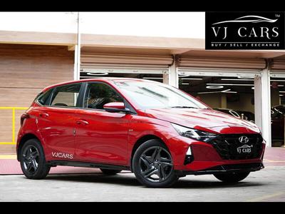 Used 2022 Hyundai i20 Sportz 1.2 IVT Dual Tone for sale at Rs. 9,25,000 in Chennai