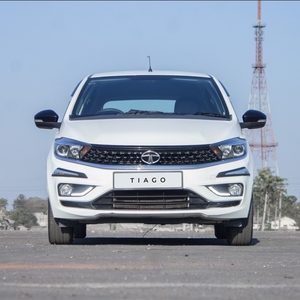 2022 Tata Tiago Revotron XZ Plus