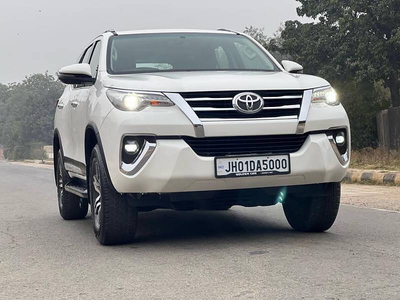 Toyota Fortuner 2.8 4x2 AT [2016-2020]