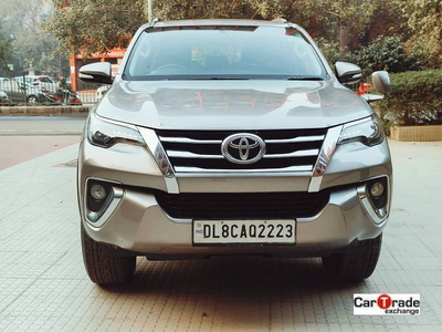 Toyota Fortuner 2.8 4x2 MT [2016-2020]