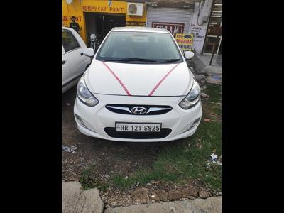 Hyundai Verna Fluidic 1.6 CRDi SX