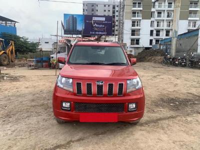 Mahindra TUV300 T10