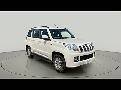 Mahindra TUV300 T8