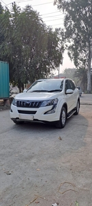 2015 Mahindra XUV500 W10 FWD