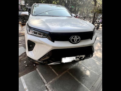 Toyota Fortuner Legender 4X2 AT 2.8 Legender