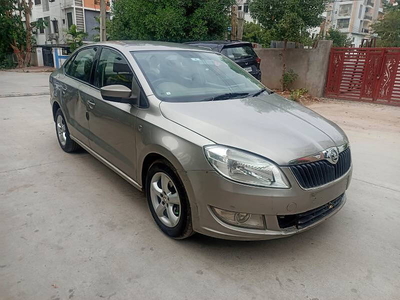 Used 2013 Skoda Rapid [2011-2014] Elegance 1.6 MPI MT for sale at Rs. 3,75,000 in Hyderab