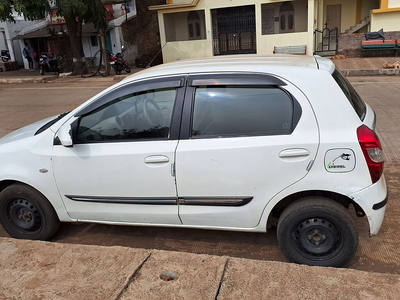 Used 2014 Toyota Etios Liva [2014-2016] GD for sale at Rs. 3,80,000 in Amravati (Maharashtra)