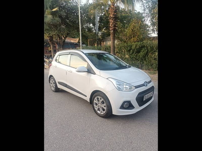 Used 2016 Hyundai Grand i10 [2013-2017] Sportz 1.2 Kappa VTVT [2013-2016] for sale at Rs. 3,85,000 in Delhi