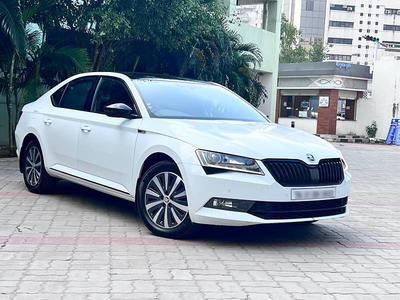 Used 2019 Skoda Superb [2016-2020] Style TSI AT for sale at Rs. 20,90,000 in Chennai