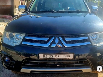 2015*PAJERO SPORT*AUTOMATIC*DIESEL*VIP NUMBER* 2ND OWNER* 79000KMS!