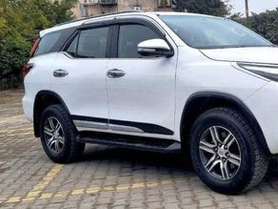 2016 Toyota Fortuner 2.7 2WD AT