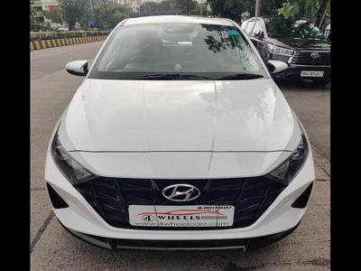 Used 2020 Hyundai i20 Asta (O) 1.2 MT for sale at Rs. 8,25,000 in Mumbai