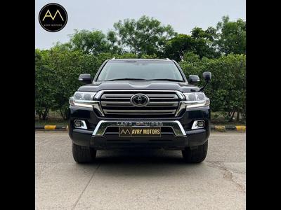 Used 2017 Toyota Land Cruiser [2011-2015] V8 Petrol for sale at Rs. 1,75,00,000 in Delhi