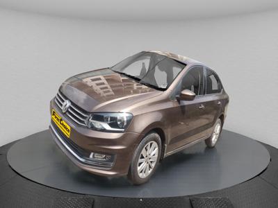 Volkswagen Vento HIGHLINE PETROL AT Pune
