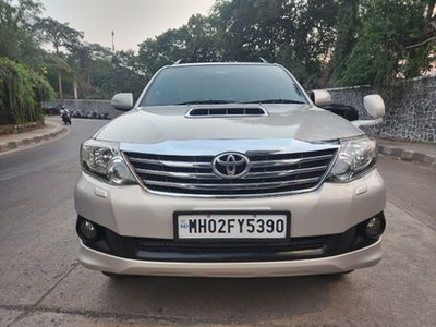2012 Toyota Fortuner 4x2 AT