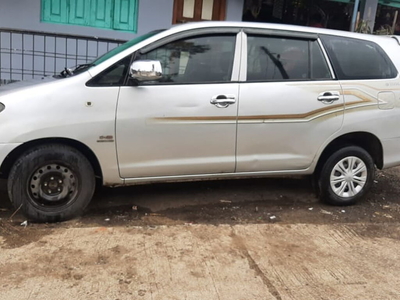 Used 2011 Toyota Innova [2009-2012] 2.5 GX 8 STR BS-IV for sale at Rs. 4,00,000 in Latu