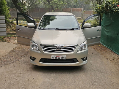 Used 2013 Toyota Innova [2013-2014] 2.5 VX 8 STR BS-IV for sale at Rs. 7,50,000 in Delhi