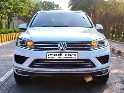Used 2016 Volkswagen Touareg 3.0 V6 TDI for sale at Rs. 32,00,000 in Mumbai