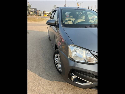 Used 2017 Toyota Etios Liva V Dual Tone for sale at Rs. 4,25,000 in Faridab