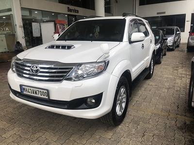 Used 2013 Toyota Fortuner [2012-2016] 3.0 4x2 MT for sale at Rs. 15,00,000 in Mumbai