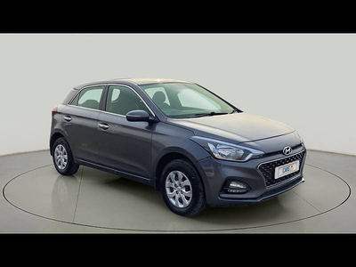 Used 2018 Hyundai Elite i20 [2018-2019] Sportz 1.4 CRDi for sale at Rs. 5,91,000 in Surat