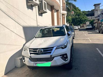 Toyota Fortuner 2.7 4x2 AT [2016-2020]