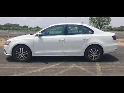 Used 2016 Volkswagen Jetta Highline TDI AT for sale at Rs. 8,25,000 in Ahmedab