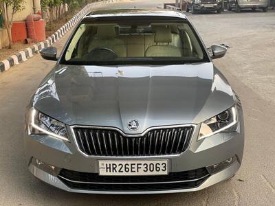 Used 2019 Skoda Superb [2016-2020] L&K TDI AT for sale at Rs. 31,95,000 in Delhi