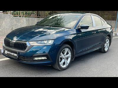 Used 2022 Skoda Octavia Style 2.0 for sale at Rs. 25,50,000 in Delhi