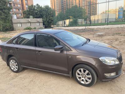 Used 2014 Skoda Rapid [2014-2015] 1.5 TDI CR Ambition Plus AT for sale at Rs. 5,00,000 in Ahmedab