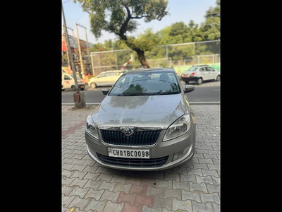 Used 2015 Skoda Rapid [2014-2015] 1.5 TDI CR Ambition AT with Alloy Wheels for sale at Rs. 4,90,000 in Mohali