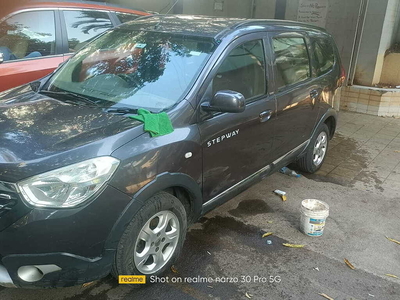 Used 2019 Renault Lodgy 110 PS RXZ Stepway 8 STR for sale at Rs. 6,50,000 in Mumbai
