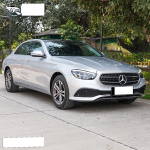 Mercedes-Benz E-Class Exclusive E 220d