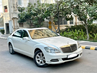 Mercedes-Benz S-Class 280