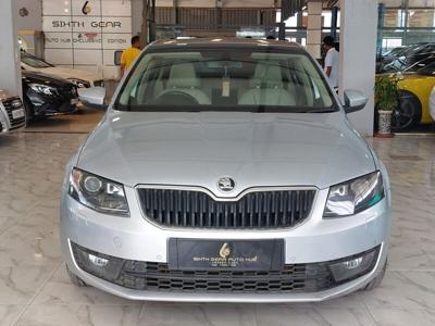 Used 2015 Skoda Octavia [2013-2015] Elegance 2.0 TDI AT for sale at Rs. 12,50,000 in Bangalo