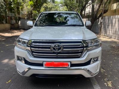Used 2015 Toyota Land Cruiser [2011-2015] LC 200 VX for sale at Rs. 1,20,00,000 in Pun