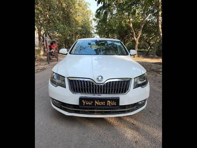 Skoda Superb Elegance TSI AT