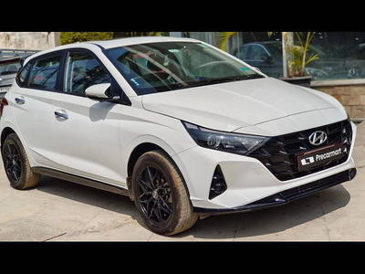 Used 2022 Hyundai i20 [2020-2023] Asta (O) 1.2 MT [2020-2023] for sale at Rs. 9,75,000 in Bangalo